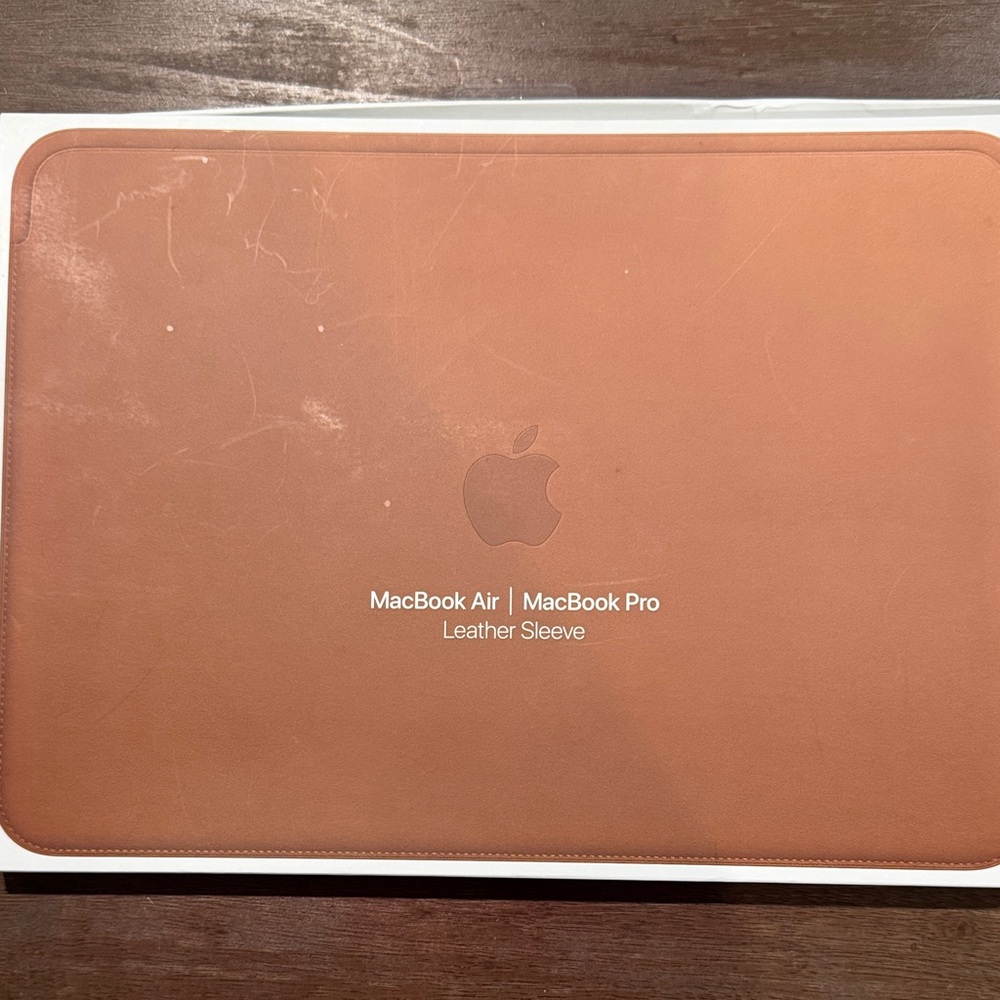 Apple Tan Leather Sleeve for MacBook Air/Pro 13 inch